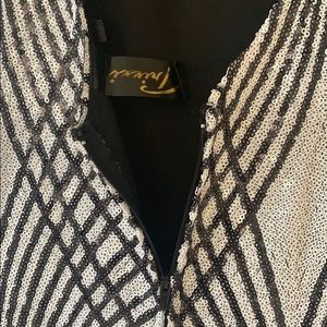 Trixxi | Dresses | Trixxi Sequins Dress | Poshmark